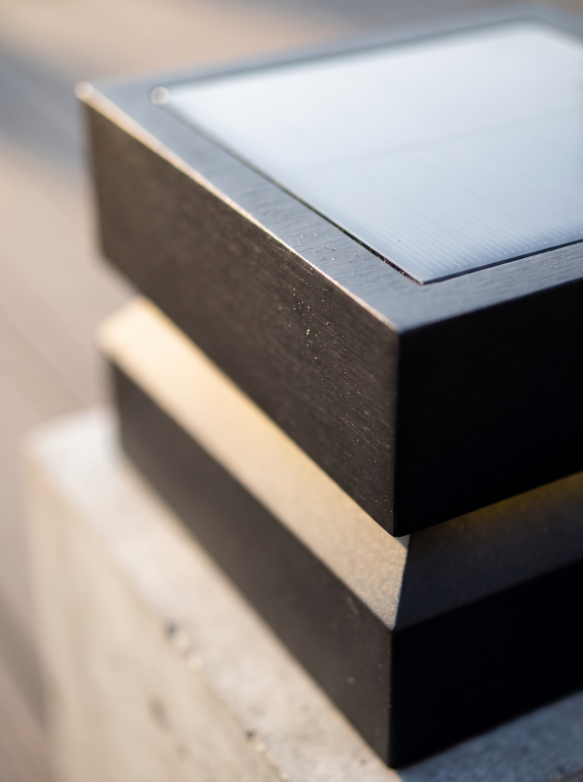 Solvik Square Deck Light for Pillar Tops with Solar Power material close up detail