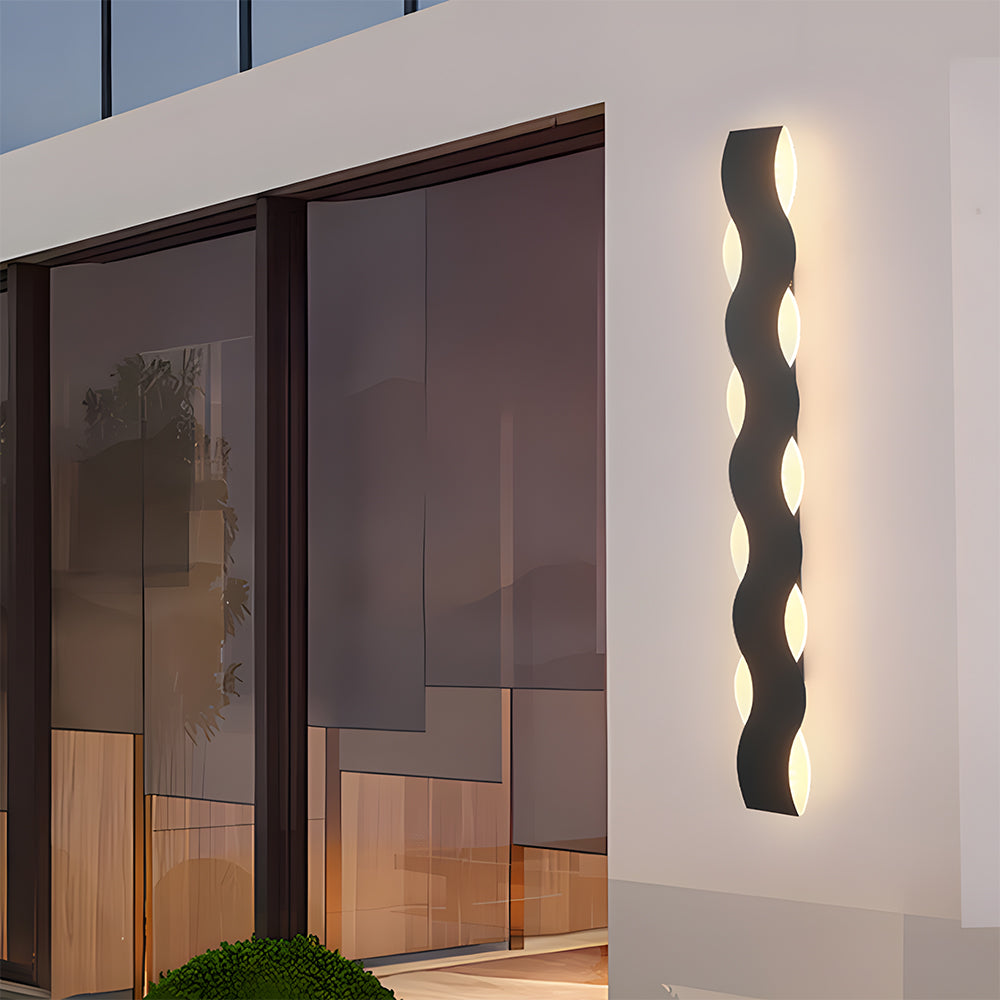 Riva Wave Outdoor Wall Lamp