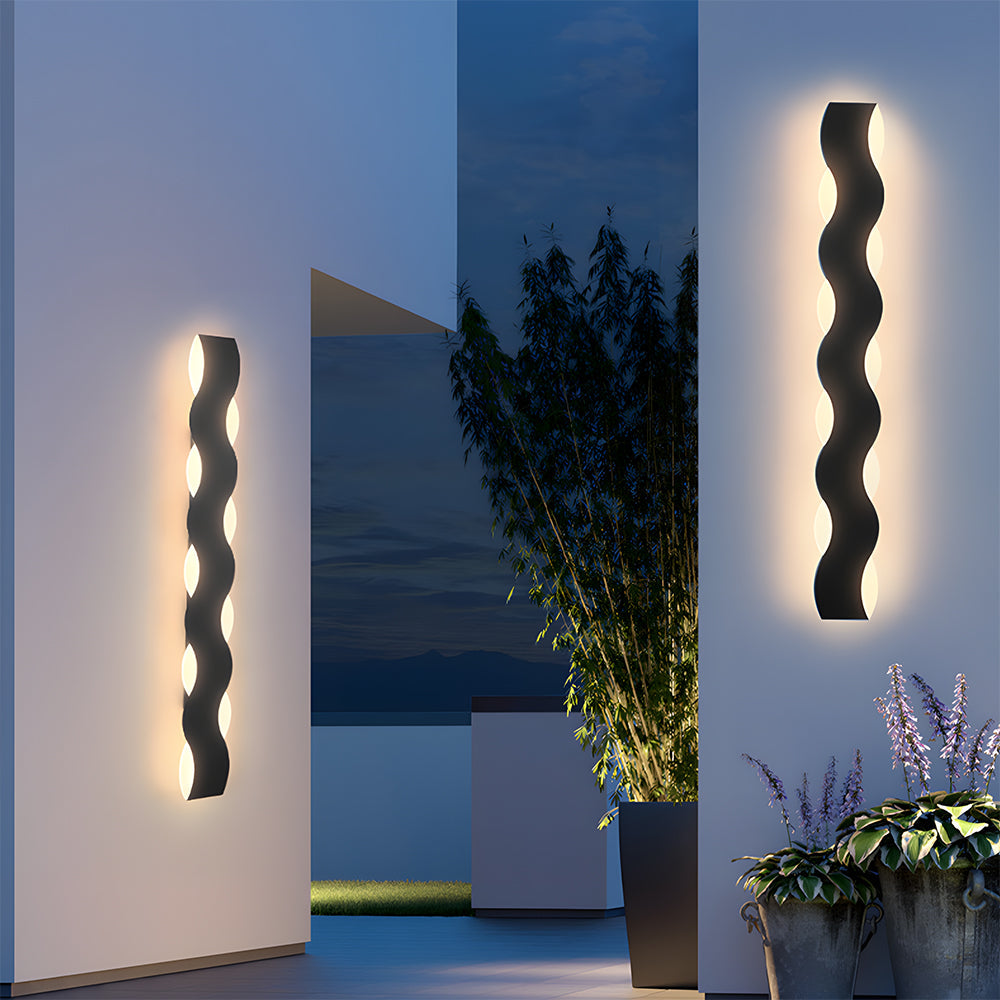 Riva Wave Outdoor Wall Lamp