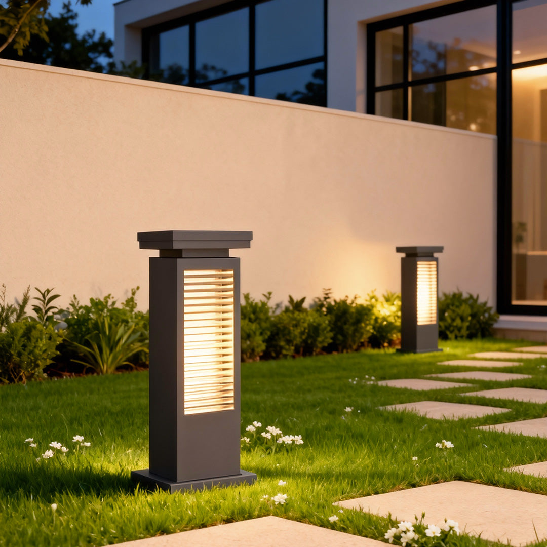 Fenwick Lawn Bollard Light
