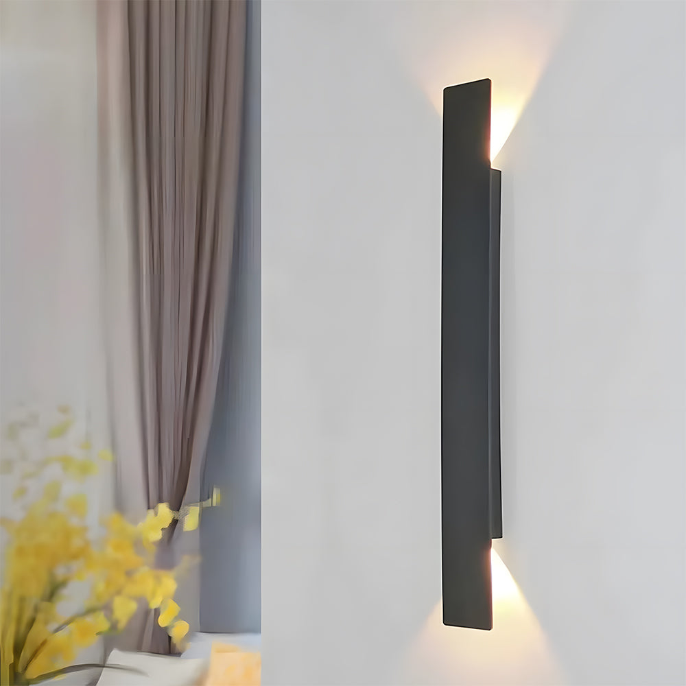 Calder Linear Outdoor Wall Light
