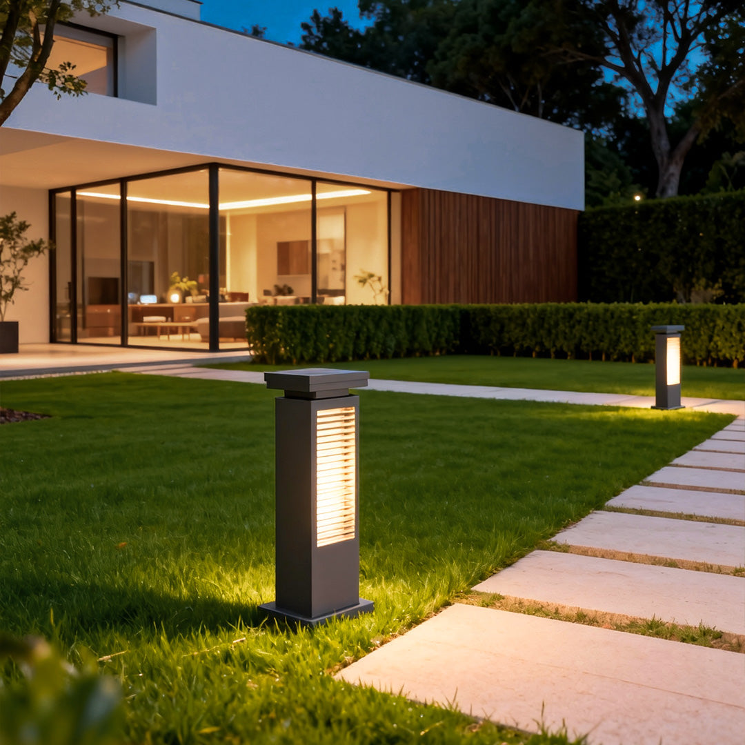 Fenwick Lawn Bollard Light