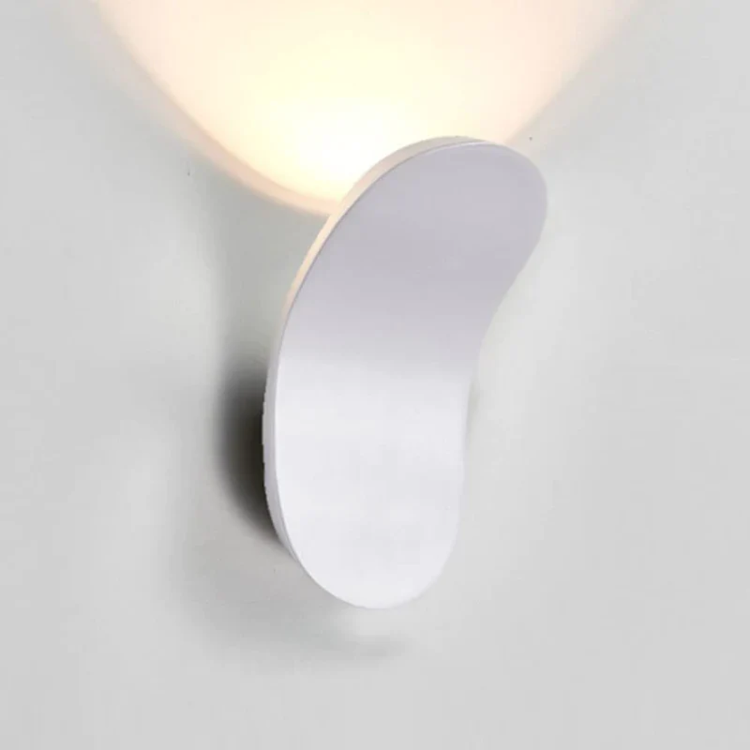Kaia Curved Nordic Wall Lamp
