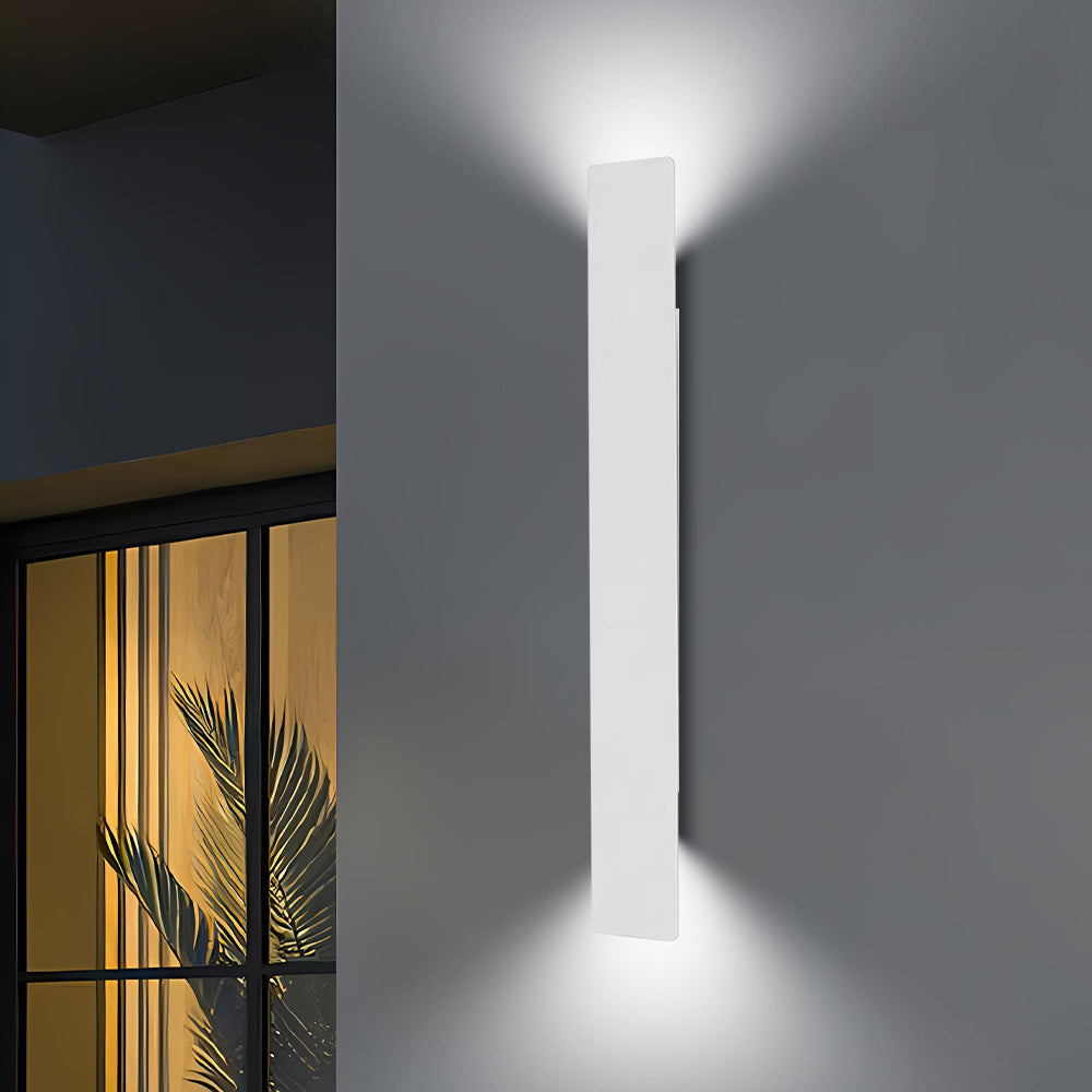 Calder Linear Outdoor Wall Light