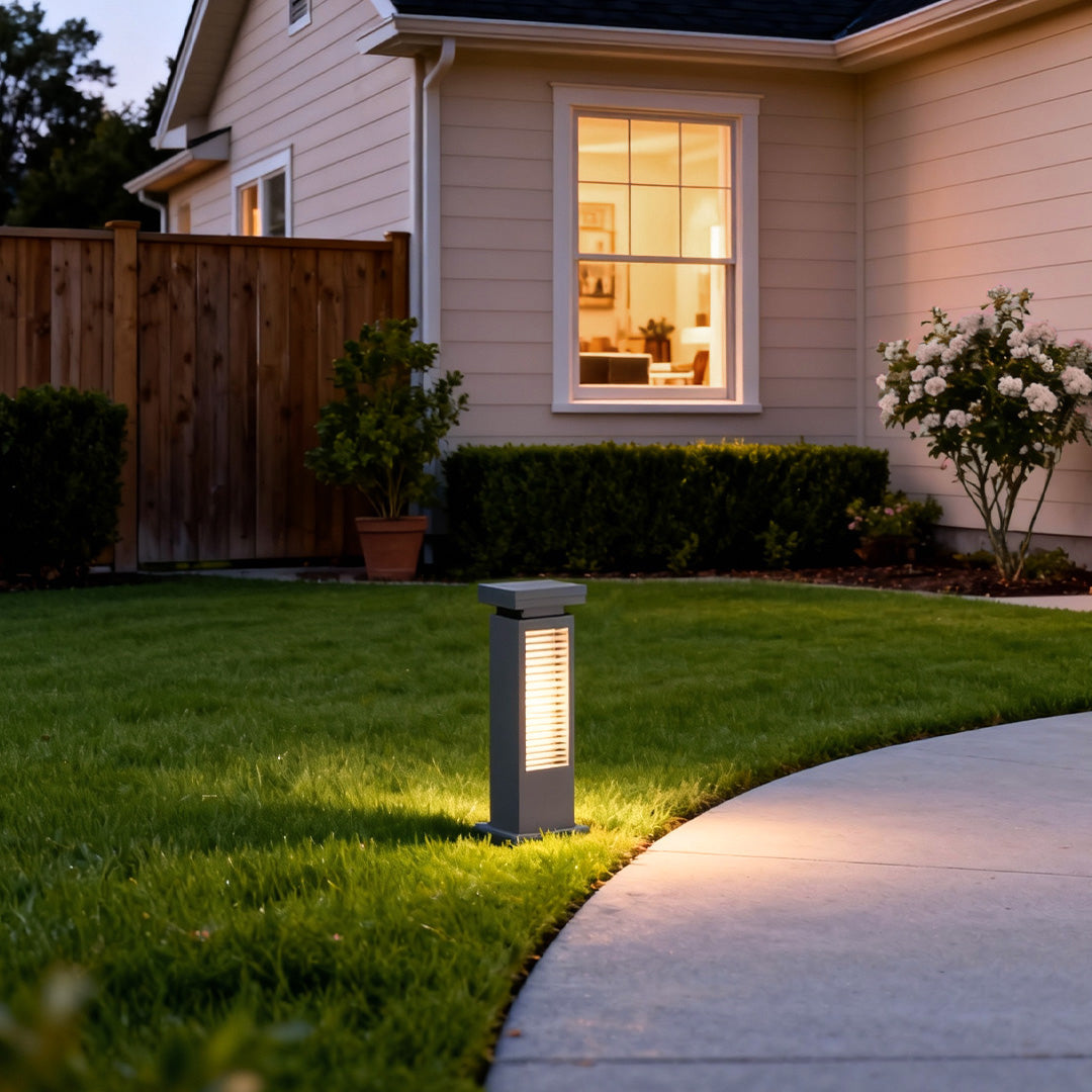 Fenwick Lawn Bollard Light