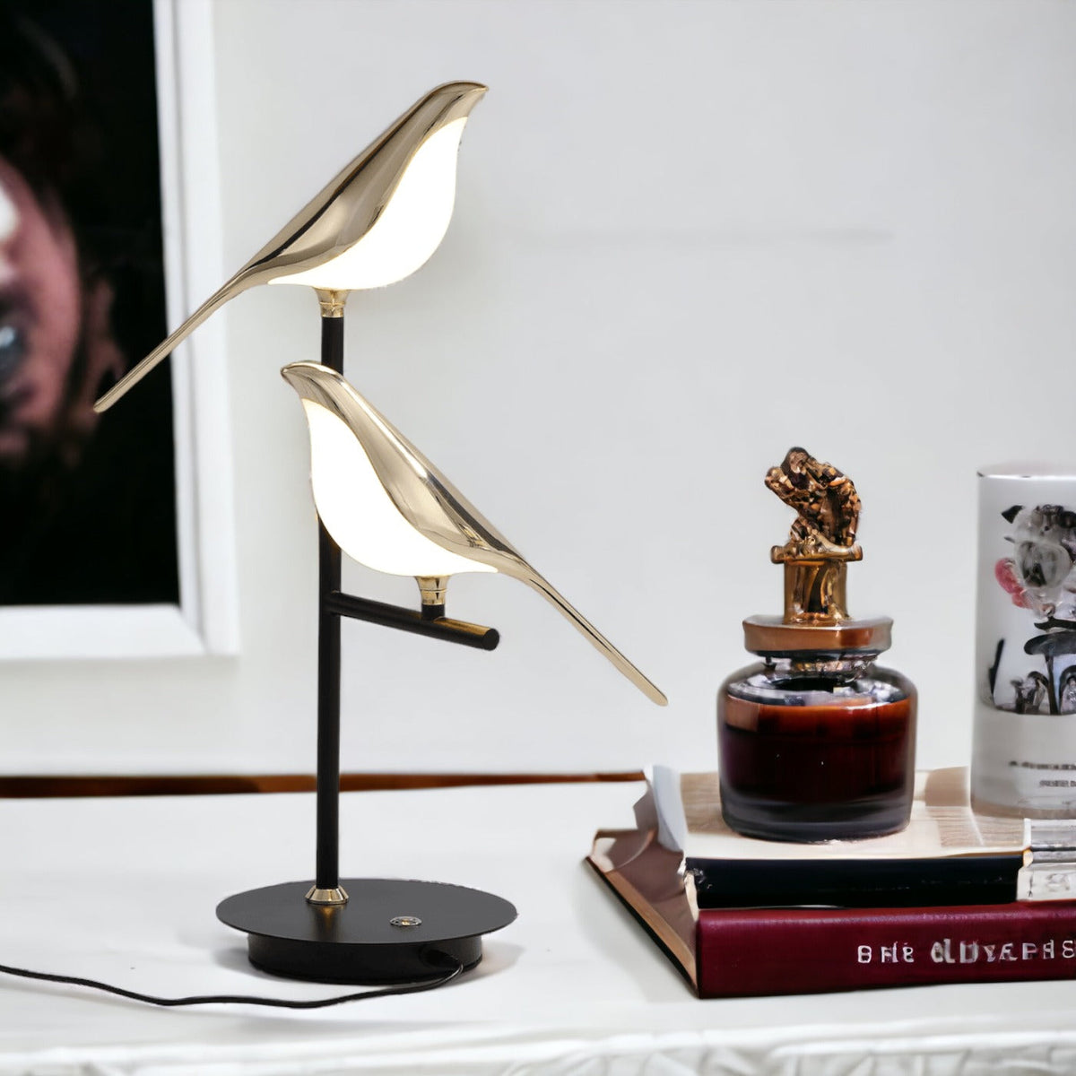 Golden Birdlight LED Wall Lamp with Twin Bird Design