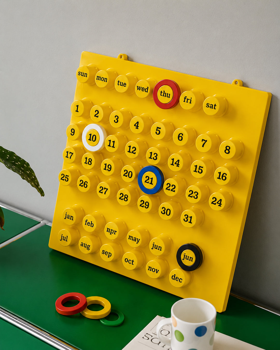 Retro Ring A Date Perpetual Wall Calendar