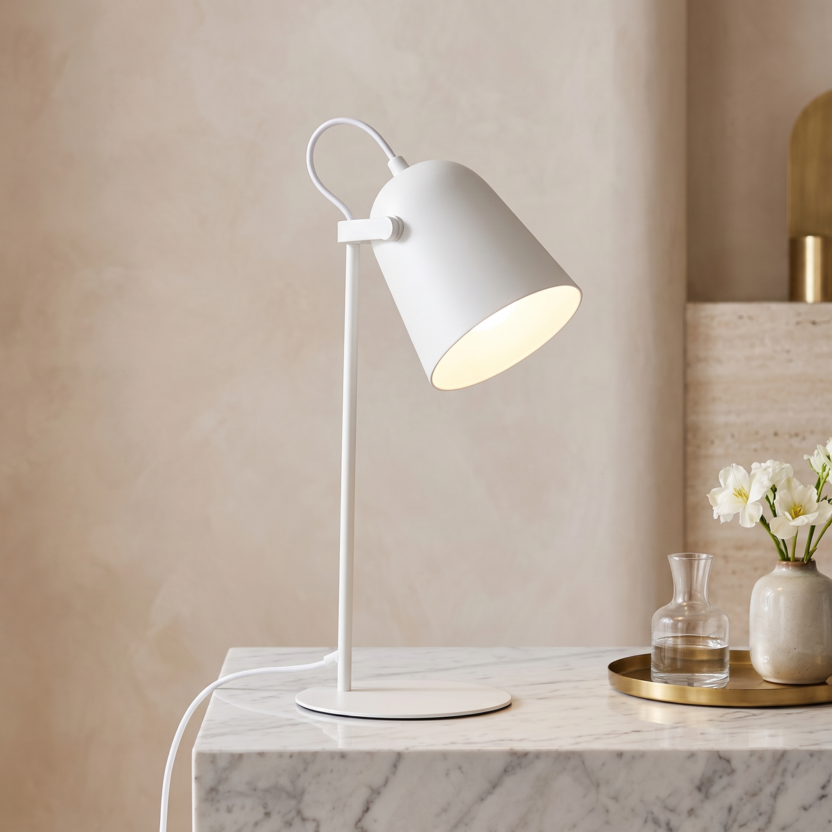 Nordic Metal LED Desk Lamp for Reading and Study – White