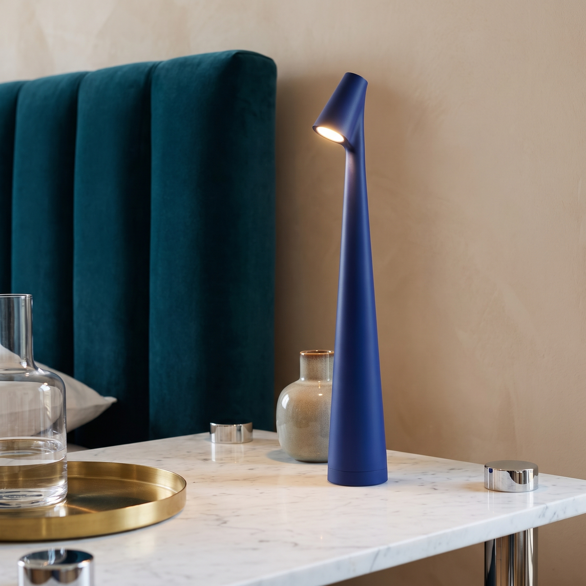 Studio Pin Light Cordless Dimmable Table Lamp – Blue