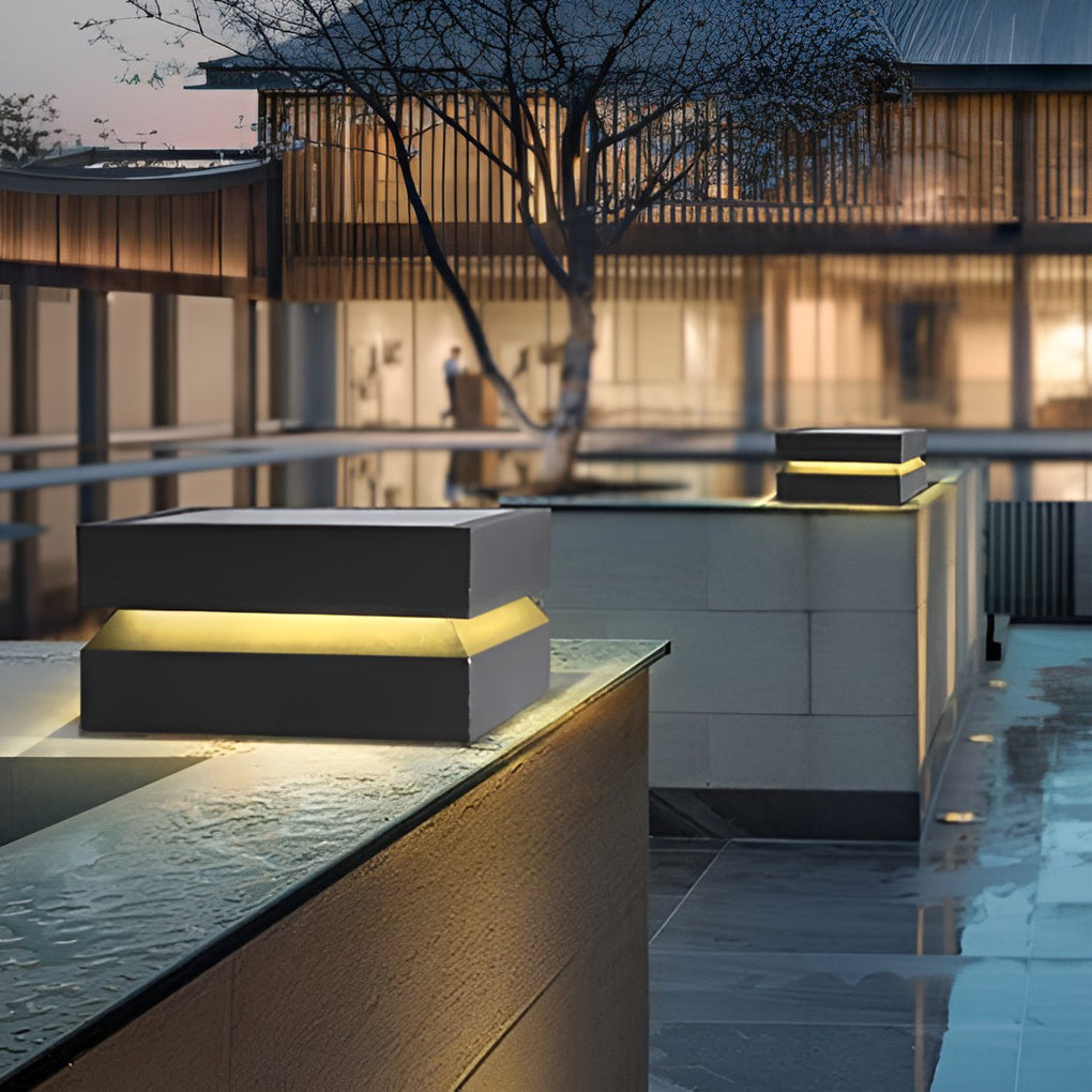 Solvik Square Deck Pillar Light