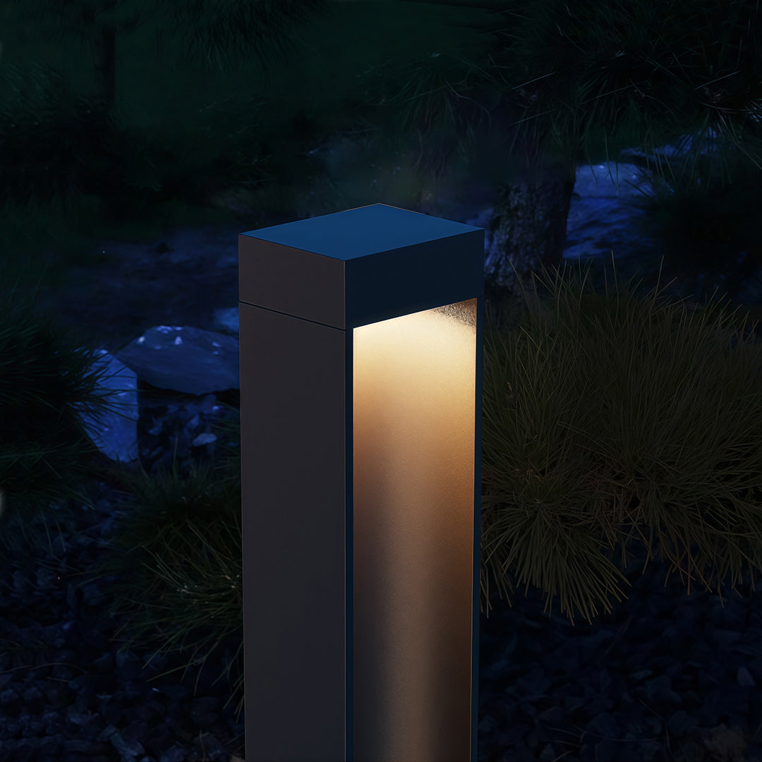 Elmsley Path Light Stake
