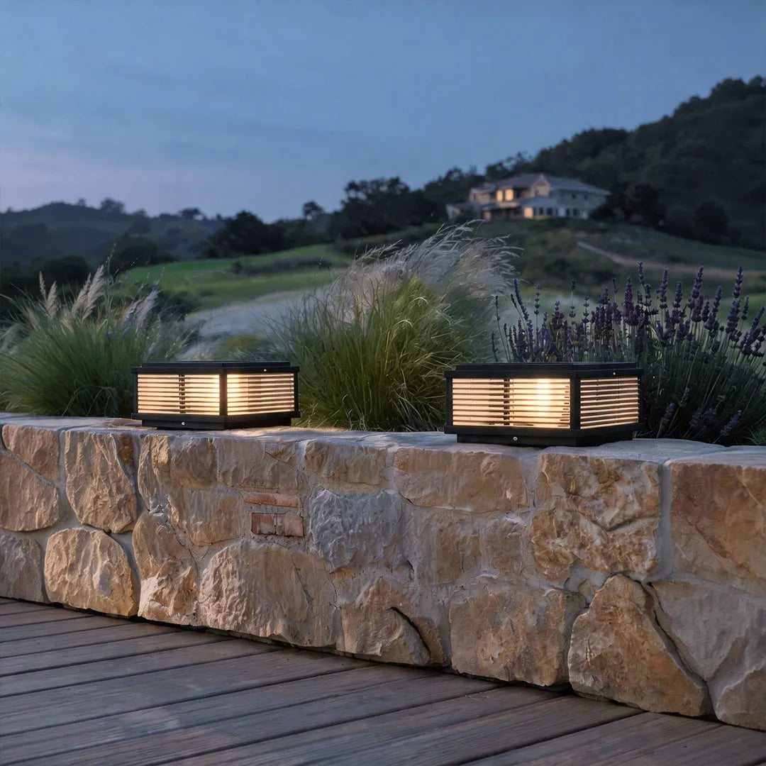 Castell Ribbed Pillar Light